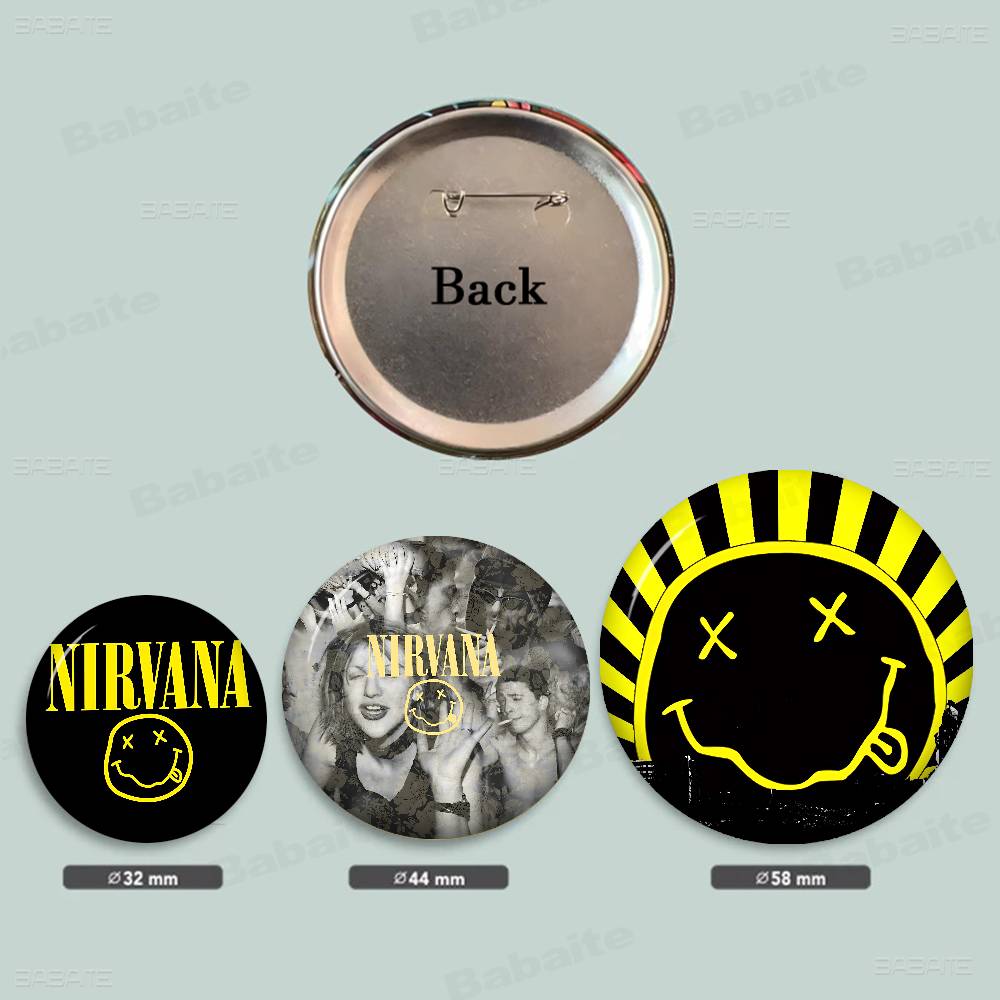 N-Nirvana 新しいブローチ ソフトボタンピン 面白い - Gaming Console Buttons のレビューと価格